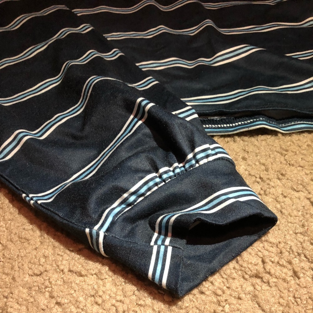 blue crop top